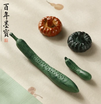 Cast Iron Melon-Shaped Brush Rest, Metal Paperweight, Creative Small Ornament for Calligraphy Supplies and Four Treasures of the Study