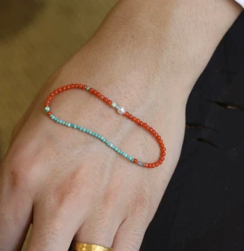 Natural South Red Agate Extra-Fine 2mm Beaded Bracelet with High-Gloss Turquoise, Persimmon Red Chinese Style Layered Bracelet for Women, Skin-Brightening