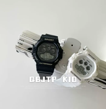 Qbao Kids Ins-Style Children's Watch, New Korean Sports Waterproof Electronic Watch for Boys and Girls Students, Trendy