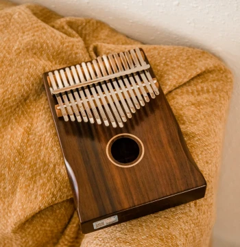 ANDREW Kalimba Thumb Piano [High Hardness] Rosewood 17-Key Instrument for Beginners and Girls