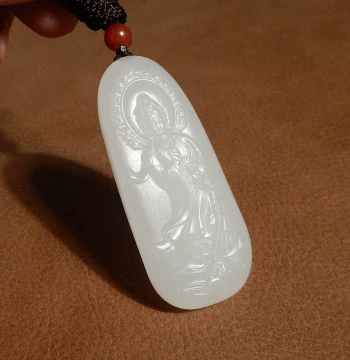 Yuxi Jewelry Natural Hetian Jade Qinghai Material Old Pit Warm and Fine White Jade Pure Vase Guanyin Pendant Hanging Ornament Q