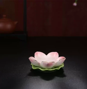 Vintage Chinese Style Ceramic Ghee Lamp Candlestick, Candle Holder, Lotus Lamp Stand, Household Buddha and Guanyin Ornament