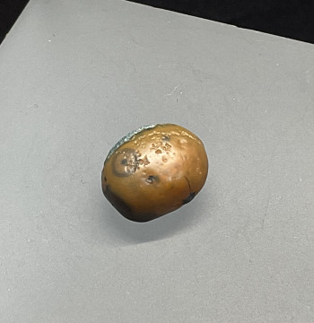 Round 'Adai Head' Silver Root Green Grass Flower Alashan Strange Stone, Natural Raw Stone with Texture, Dimensions 16*14*11mm