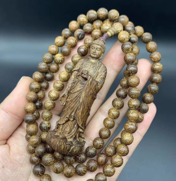 Dalakan Agarwood 3D Carved Amitabha Buddha Pendant with Prayer Beads, Neck-Hanging Mahavairocana Sweater Chain for Peace and Safety