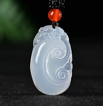 Natural Agate White Ice Ruyi Pendant Necklace for Couples, Auspicious Minimalist Clavicle Chain Gift