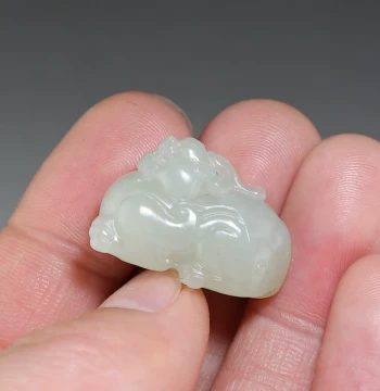 [Original Design] Hetian Jade Pixiu Small Ornament; Hand-Carved Natural Green-White Jade Pendant; Uncle Lou's Unique Piece