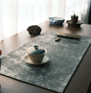 Qingshan Handmade Tea Mat, Gray Trajectory Brocade Tea Mat with Water-Absorbing Hidden Pattern Raised Flower Design for Dry Brewing