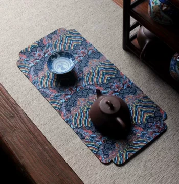 Double-Sided Brocade Master Seat: Zen Fabric Dry-Brew Tea Mat with Water-Absorbing Function; Minimalist Tea Runner and Heat-Insulating Table Flag