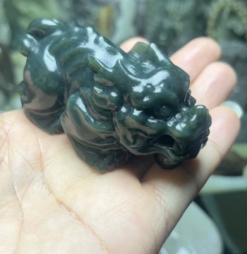 Green Jade Qilin Handheld Ornament