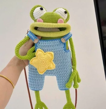 Big Mouth Frog Phone Bag DIY Material Kit, Handmade Ugly-Cute Sausage Mouth Crossbody Bag, Perfect Gift for Boyfriend/Girlfriend