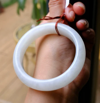 [Inner Diameter 54.8mm] Xinjiang Hetian White Jade Mountain Material Bangle ~ With Appraisal Certificate