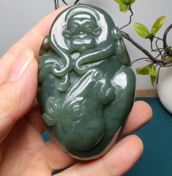 Xinjiang Hetian Jade Qiemo Blue-Tone Sugar Jade Monkey and Horse Hand Piece Plaything Su Craft Oily Lustrous Men's Immediate Promotion
