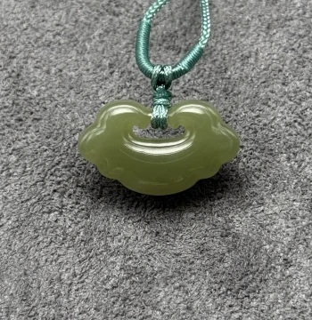 Yuhao Hetian Jade Natural Jade Necklace Cloud Ruyi Lock Men and Women Jade Pendant Green Jade Qingshui Pendant Gift