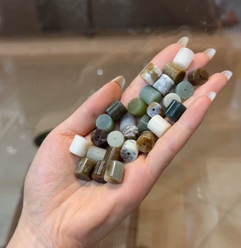 Qiemo Blue / Qiemo Sugar Hetian Jade Round Drum Accessories for DIY Bracelets and Necklaces DM435