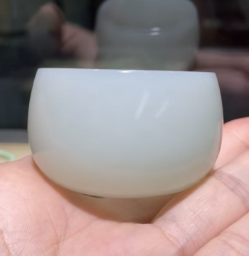 Natural Premium Xinjiang Hetian Jade Seed Material Master Cup, Grade One White Warm and Fine, Authentic with Certificate for Collection