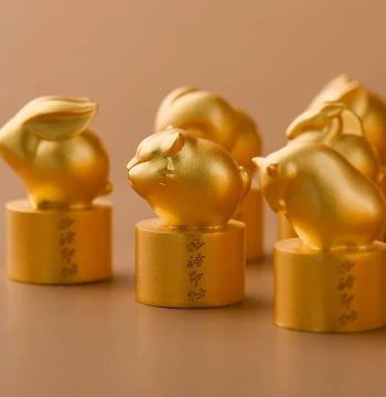 Xiling Seal Art Society Custom Twelve Zodiac Brass Gold-Plated Seal, Simple Name Engraving, Machine-Carved Seal for Couples, Babies' First Birthday, Ben Ming Nian, Valentine's Day, Anniversaries, Birthdays, and New Year Gifts