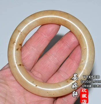 Ancient Jade Collectible - High-Antique Xinjiang Hetian Jade Bracelet from Qing Dynasty with Floating Flowers and Red Patina, Old Pit Material