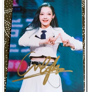 2020 New Produce Camp 2020 BonBon Girls 303 Curley G Autographed Photo Model H