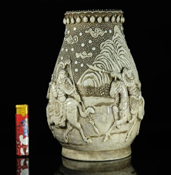 Qing Dynasty Imitation Chenghua Three Kingdoms Carved Porcelain Vase with Figure Beaded Rim