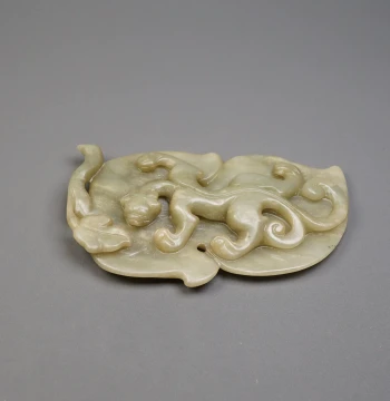 Ming & Qing Dynasty Natural Aged Hetian Jade - Large Ornament Featuring Chi Dragon & Leaf, Ancient Jade Artifact Z5-0115