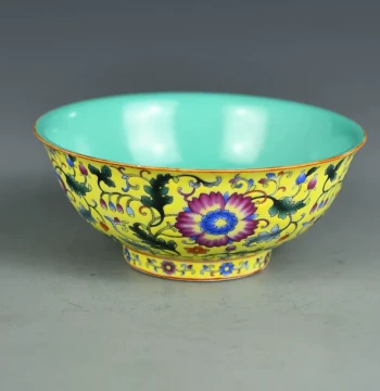 Qing Yongzheng Enamel Porcelain Bowl