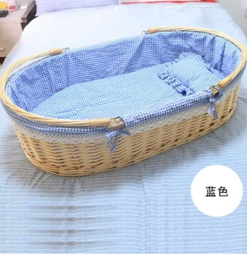 Woven Rattan Baby Cradle Bed – Car-Mount Soothing Bassinet, Portable Newborn Carry Cot with Solid Wood Rocking Base