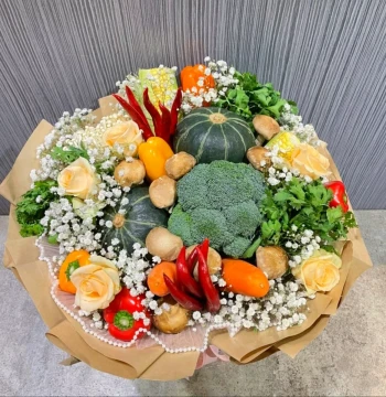 "Free Shipping Across Taiwan - Limited Time Offer" Order by May 8th, Delivered by May 10th - Mother's Day Healthy Design Fruit Bouquet