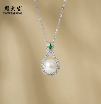 Chow Tai Seng Morning Dew Pearl Necklace High Luster Flat Round Freshwater Pearl Necklace Versatile Gift for Elders Mom Mother's Day