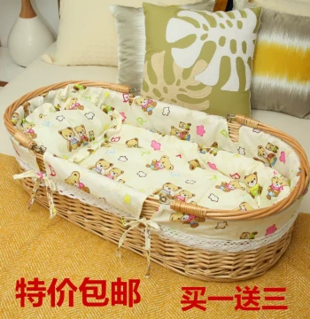 Hot Seller Newborn Baby Basket Portable Infant Carrier Rattan Willow Woven Sleep Basket Car Seat Handheld Baby Cradle Bed
