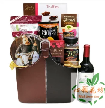 Hong Kong Christmas Gift Basket Blue Express Same-Day Macau Premium Luxury Food Basket Lunar New Year Company Gift for Elders Order