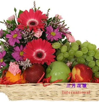 Canada Victoria Fresh Flowers & Fruit Gift Basket - International Delivery by March Flower City