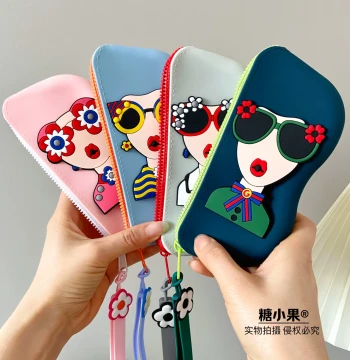 Premium Silicone Glasses Case for Women, Travel Portable Sunglasses Storage Bag with Anti-Loss Hook, Cute Eyewear Box