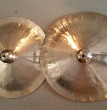 15cm-35cm Large Cymbals 28cm-52cm Large Nao Resonant Copper Bo Sichuan Bo Gong Drum Cymbals Waist Drum Cymbals Guangdong Bo