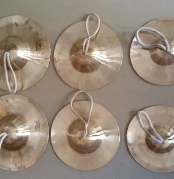 15cm-35cm Large Cymbals 28cm-52cm Large Gongs Resonant Copper Bo Chuan Bo Drums and Gongs Waist Drum Cymbals Guang Bo