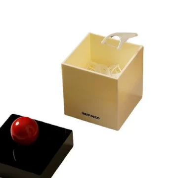 Red Balls and Pearls Cotton Swab Box Acrylic Storage Box Striped Transparent Dental Floss Matchbox