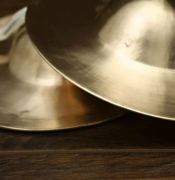 Luo Drum Instruments, Copper Cymbals for Adults, Large and Medium Beijing Cymbals, Waist Drum Cymbals, Guang Bo Cymbals, Large Hat Cymbals, Sichuan Bo, Gui Cymbals, Professional Loud Copper Bo