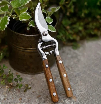 German & Japanese Imported Technology Ash Wood Handle Pruning Shears for Gardening, Landscaping, Fruit Trees, and Flower Trimming