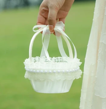 Wedding Flower Basket for Flower Girl Petal Tossing, Handheld European Lace Woven Basket, Wedding Supplies, Children's Dance Basket