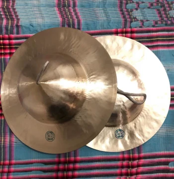 Qingfeng Resonant Bronze Large Hat Cymbals 23cm 40cm, Folk Percussion Instruments, Large Head Cymbals, Large Copper Chuan Bo, Jing Ca