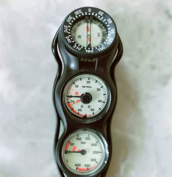Italian Imported Diving Instrument, Triple Gauge for Depth, Direction, and Remaining Pressure, Scuba Submersible Pressure Gauge, Depth Meter