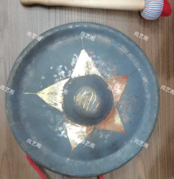 Custom Chaozhou Gong Copper Dou Gong Lion Dance Awakening Lion Striking Gong Folk Percussion Instrument Tossed Hand Gong Folk Copper Golden Gong