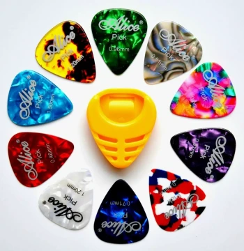 Alice Celluloid Guitar Picks, 6-Pack with Case, Folk Nail Acoustic Guitar Strumming PICK, Authentic