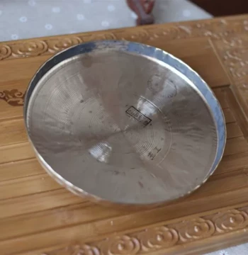 Xuanhe Drum Gong Copper Gong Hand Gong Small Gong Drum Cymbal 22cm Hand Gong Resonant Copper with Gong Board Opera Performance Instrument