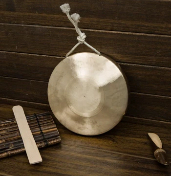 High/Mid/Low Pitch Small Gong - 21cm Pure Copper Hand Gong for Traditional Performance and Music
