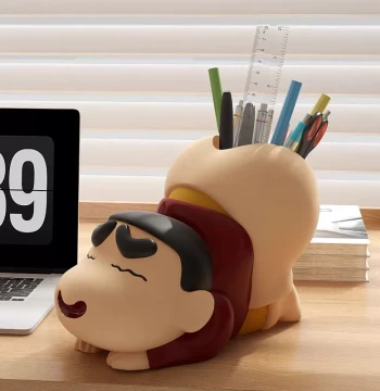 Crayon Shin-chan Creative Pencil Holder for Students and Kids, Desktop Decor Organizer, Birthday Gift for Boys and Girls