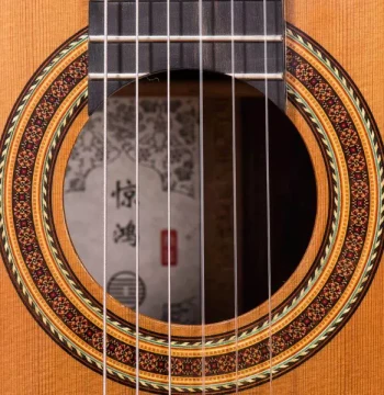 [Chu Xian] Jinghong All-Solid Classical Guitar, 6-Month Interest-Free Installment with Huabei