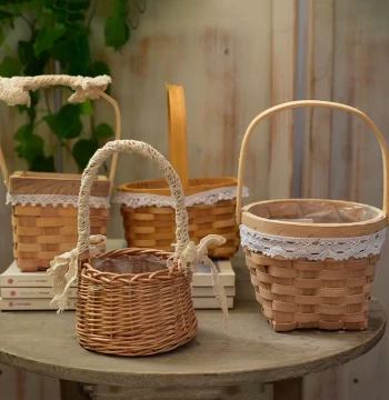 Handwoven Bamboo Flower Basket, Rattan Planter with Handle, Decorative Grass Basket for Kids