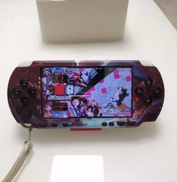 Genuine Sony PSP1000/2000/3000 Gaming Console - Classic Handheld with Otome or Retro Game Options