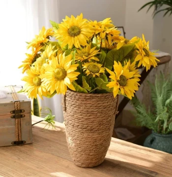 Nordic Woven Grass Flower Basket, Large Vase for Dried Flowers like Baby's Breath and Roses, Handmade Rural Decor