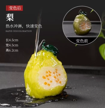 Color-Changing Strawberry Fruit Tea Pet Figurine - Green Horse Recommended National Trend Style Tea Accessory